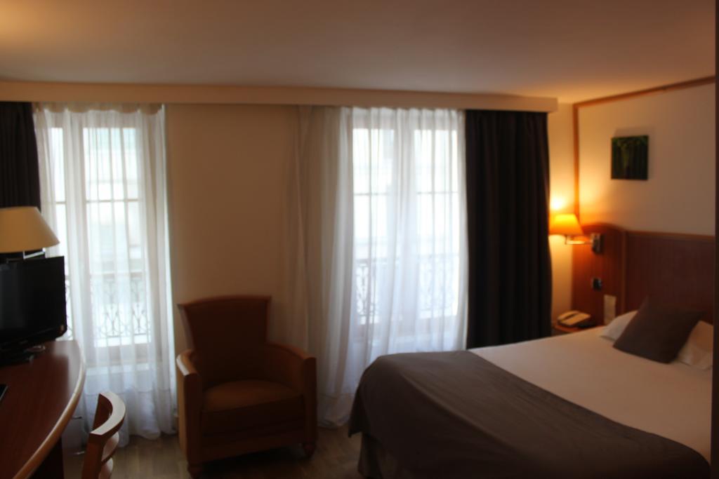 Hotel Metropolitain Париж Номер фото