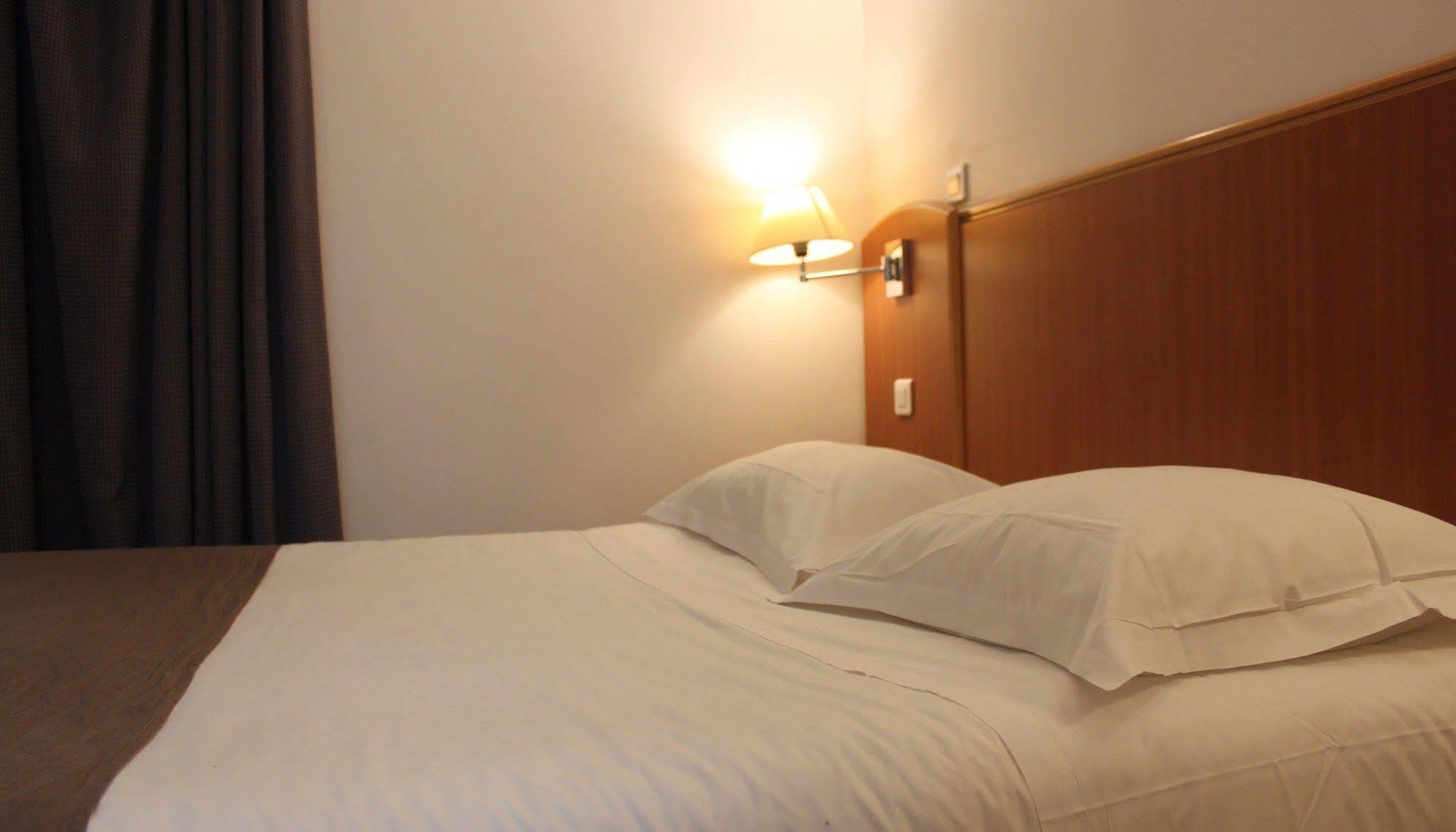 Hotel Metropolitain Париж Экстерьер фото