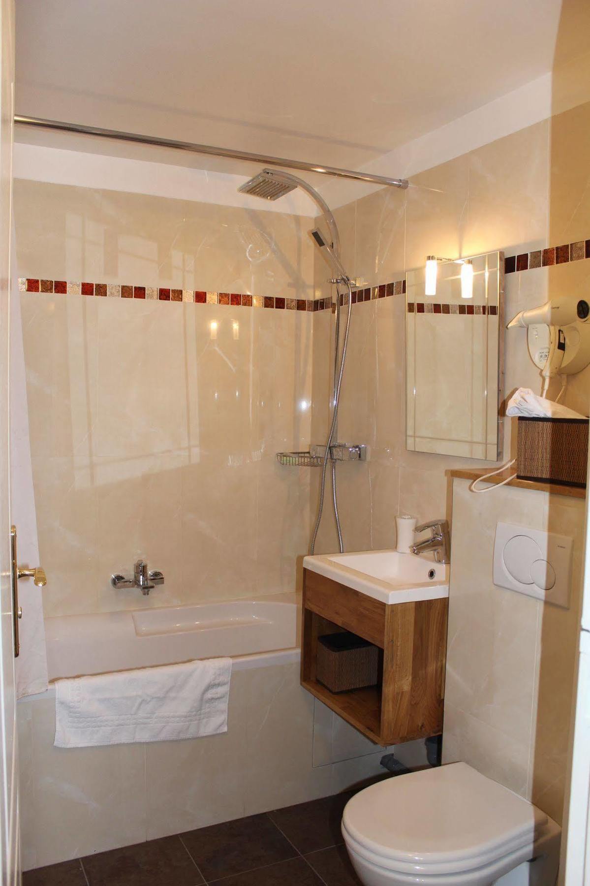 Hotel Metropolitain Париж Экстерьер фото