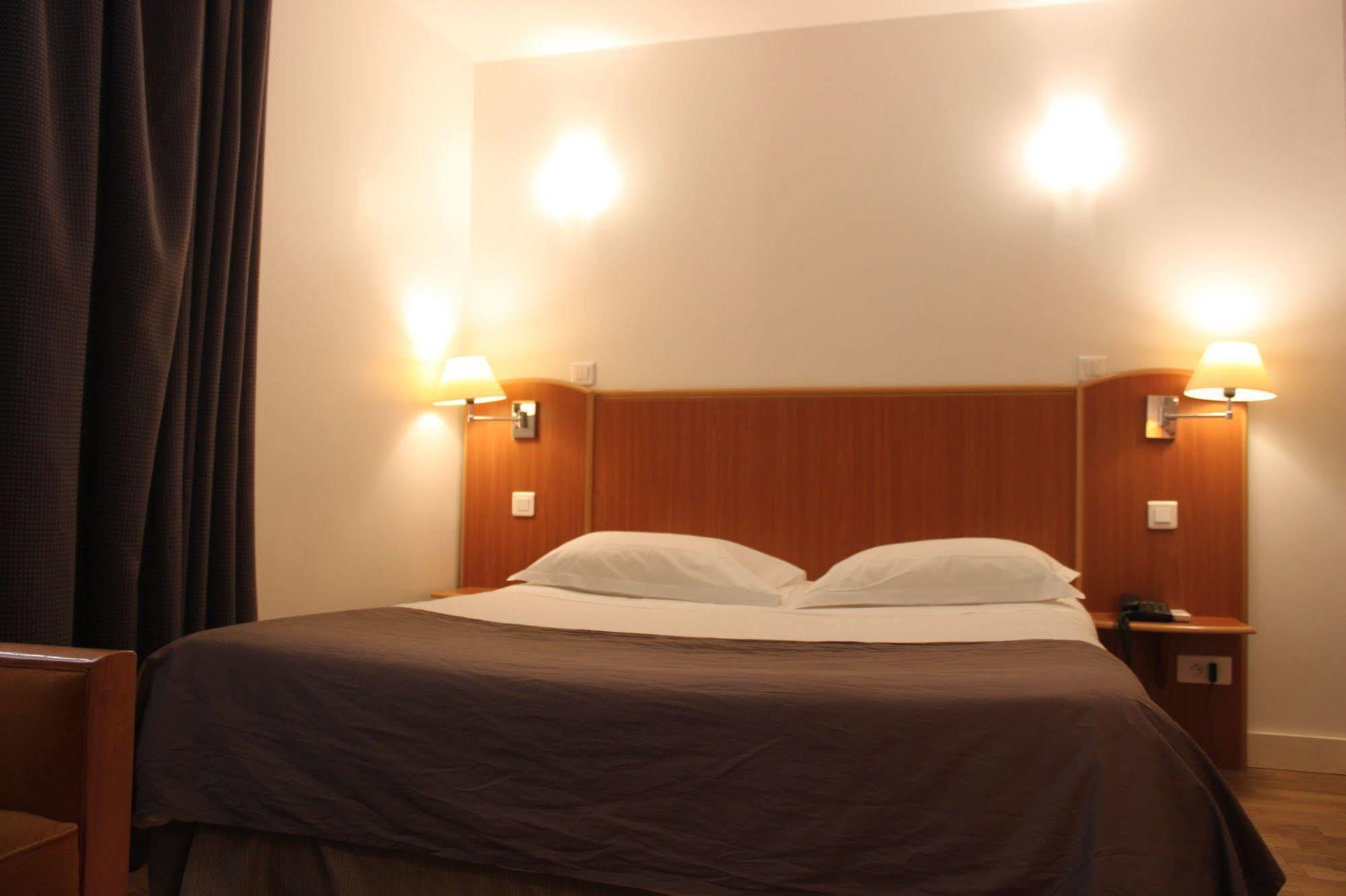 Hotel Metropolitain Париж Экстерьер фото